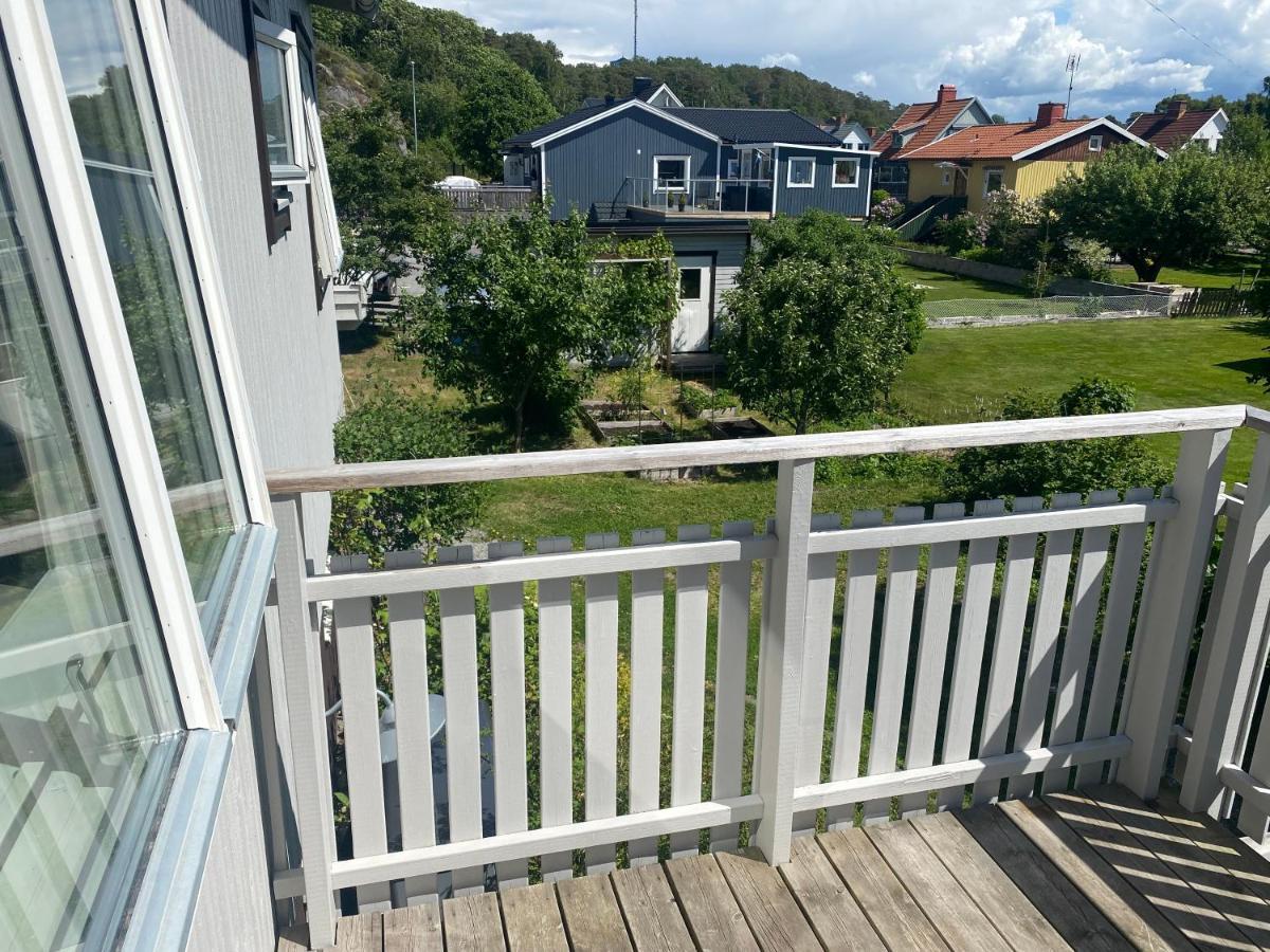 Cheerful Three Room Villa At Stroemstad City Center Eksteriør billede
