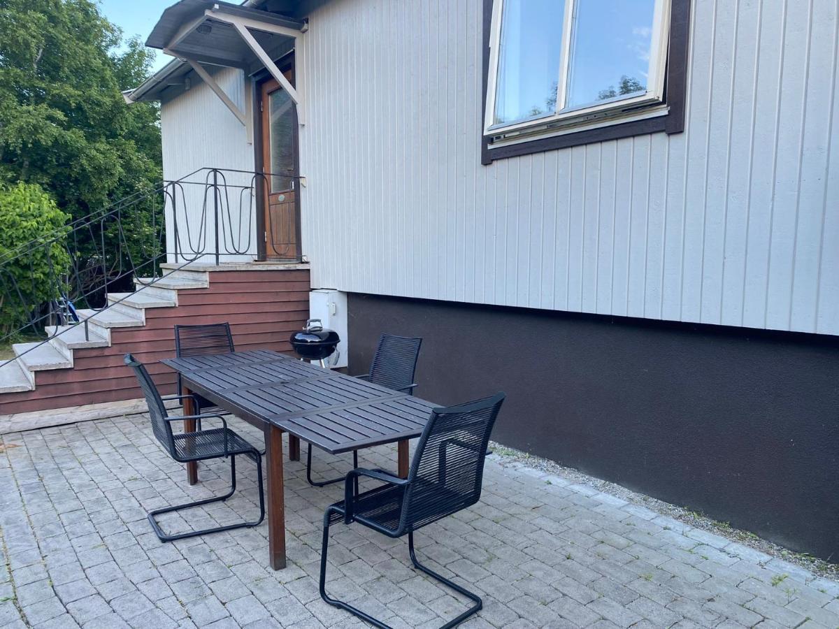 Cheerful Three Room Villa At Stroemstad City Center Eksteriør billede