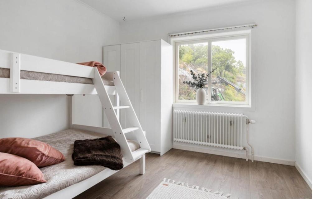 Cheerful Three Room Villa At Stroemstad City Center Eksteriør billede